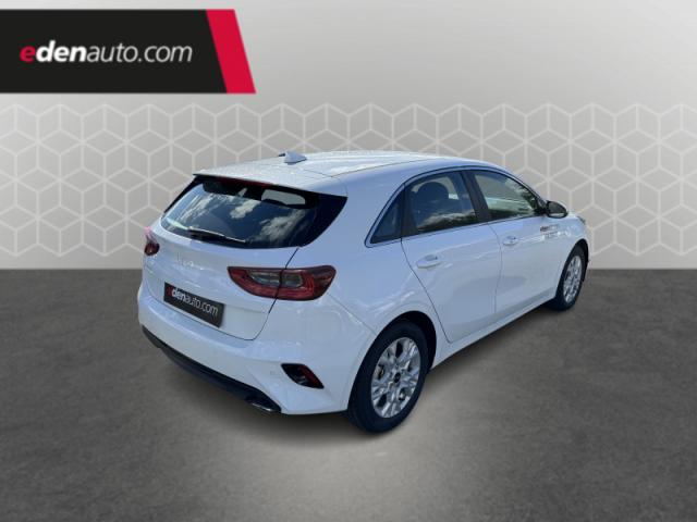 Kia Cee'D image 9