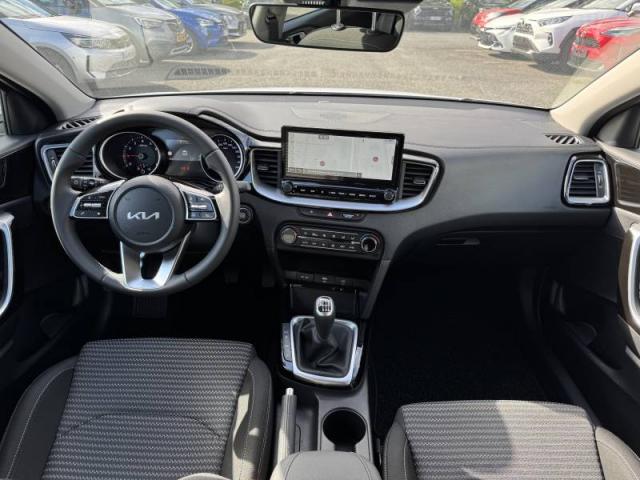 Kia Cee'D image 6