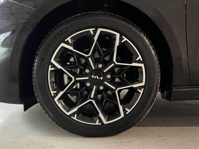 Kia Ceed image 8