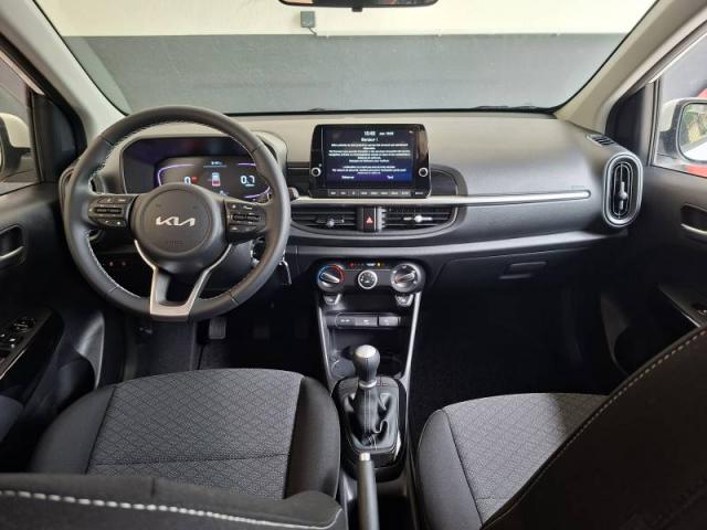 Kia Picanto image 8