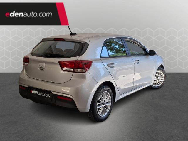 Kia Rio image 2