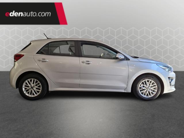 Kia Rio image 8