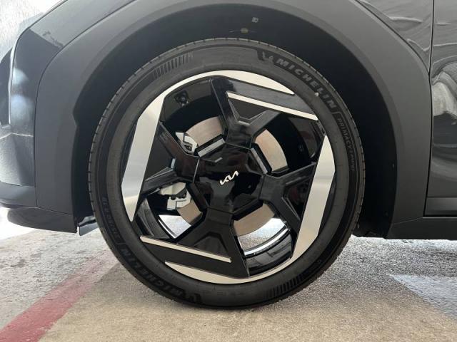 Kia Ev4 image 2
