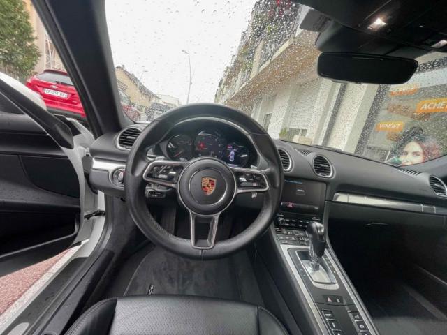 Porsche 718 Cayman image 1