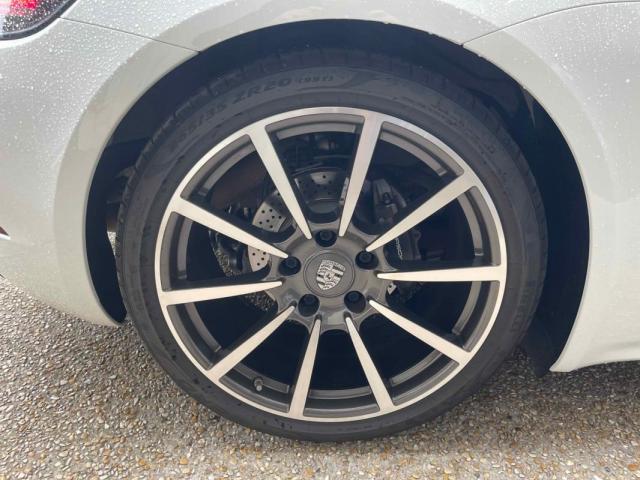 Porsche 718 Cayman image 6