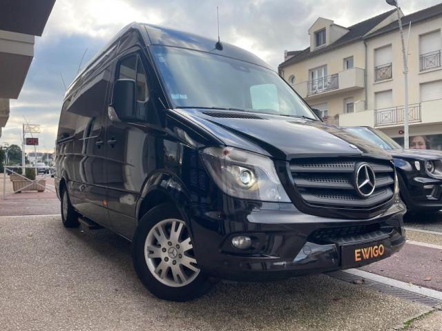 Mercedes Benz Sprinter image 2
