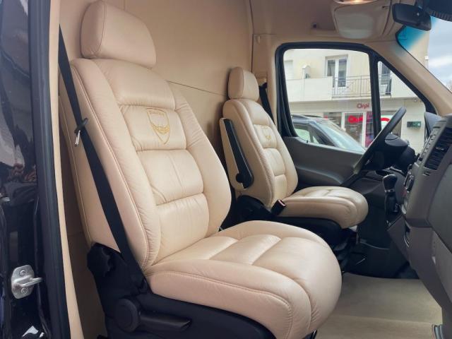Mercedes Benz Sprinter image 3