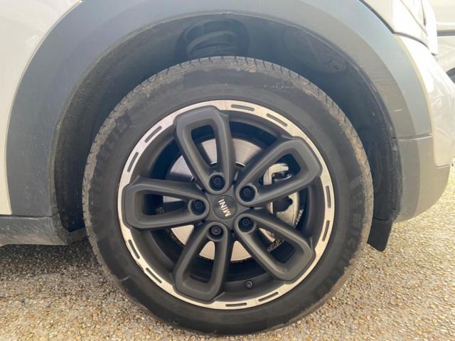 Mini Countryman image 9