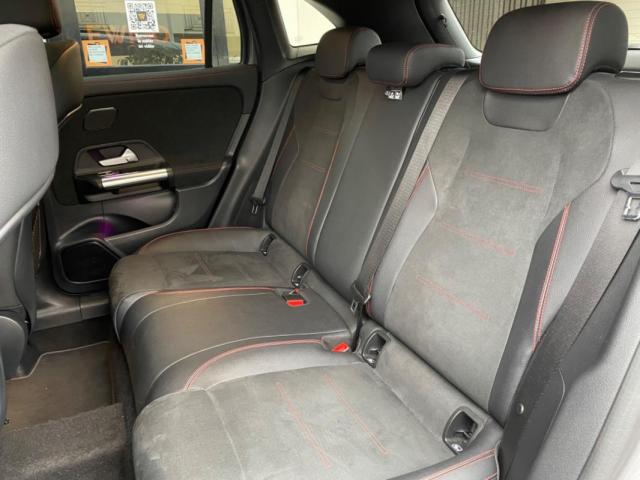 Mercedes Benz Gla image 1