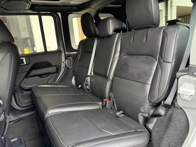 Jeep Wrangler image 4