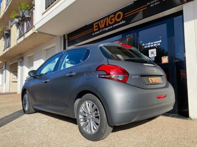 Peugeot 208 image 7