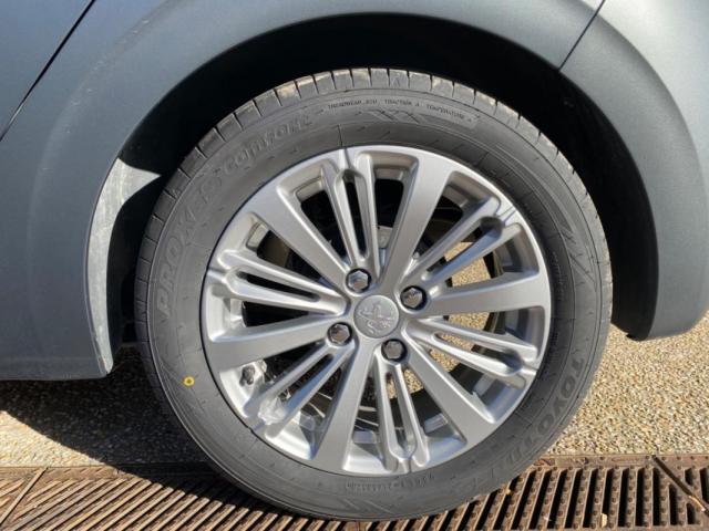 Peugeot 208 image 2