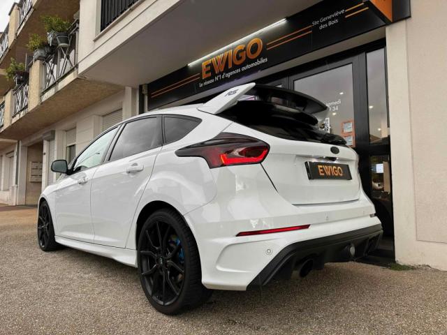 Ford Focus image 9