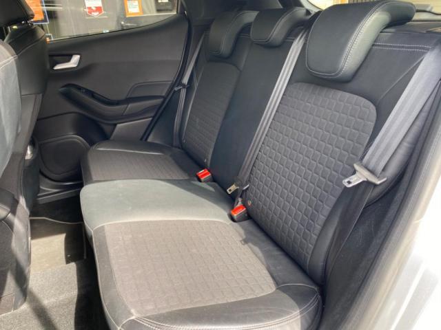 Ford Fiesta image 6