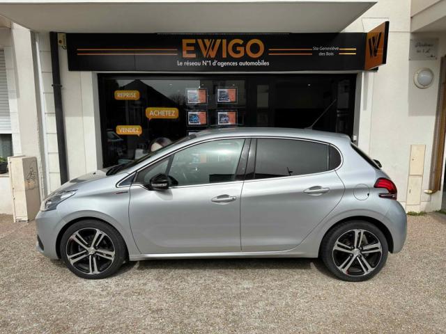 Peugeot 208 image 8