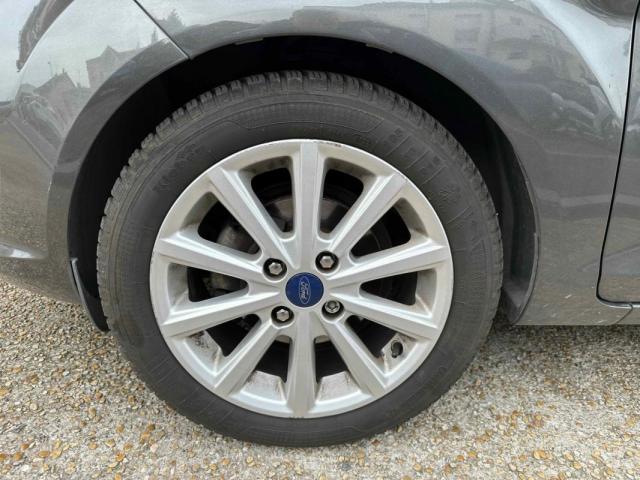 Ford Fiesta image 3