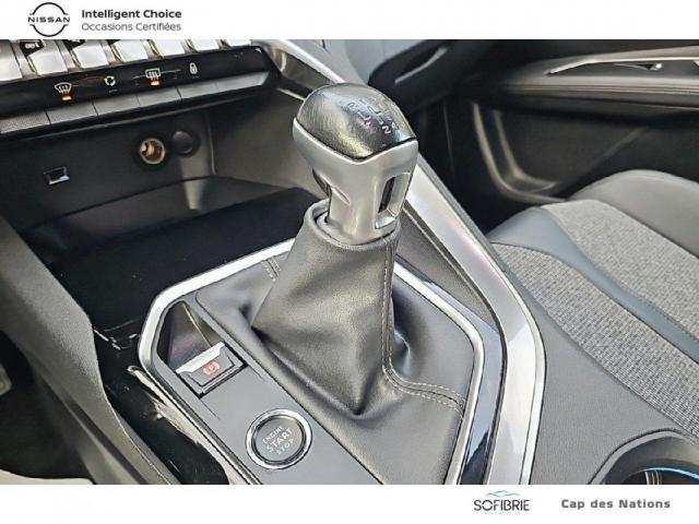 Peugeot 3008 image 2