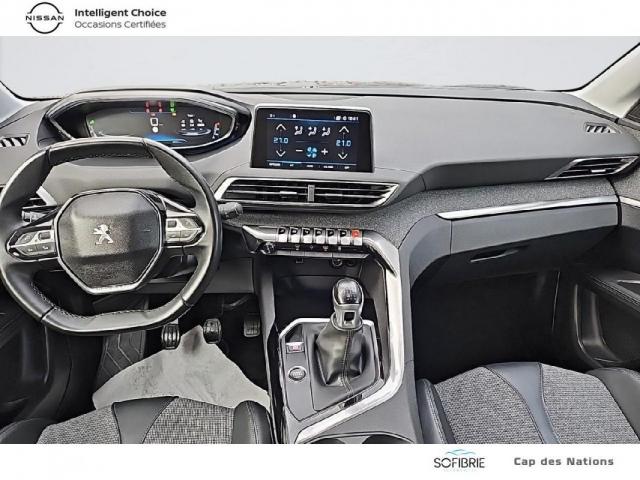 Peugeot 3008 image 3