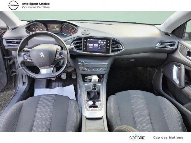 Peugeot 308 image 2