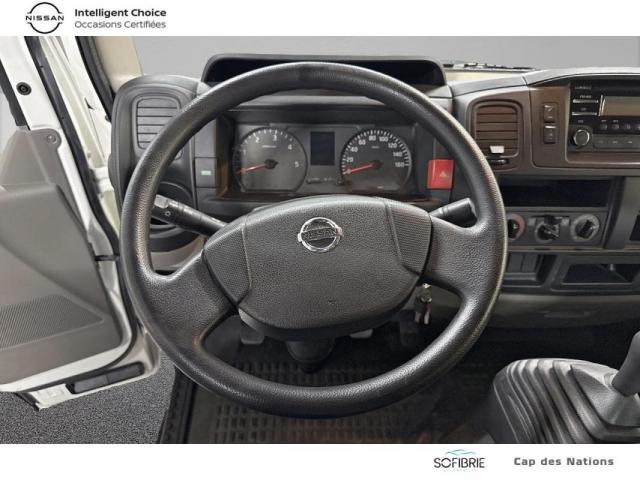 Nissan Nt400 image 9