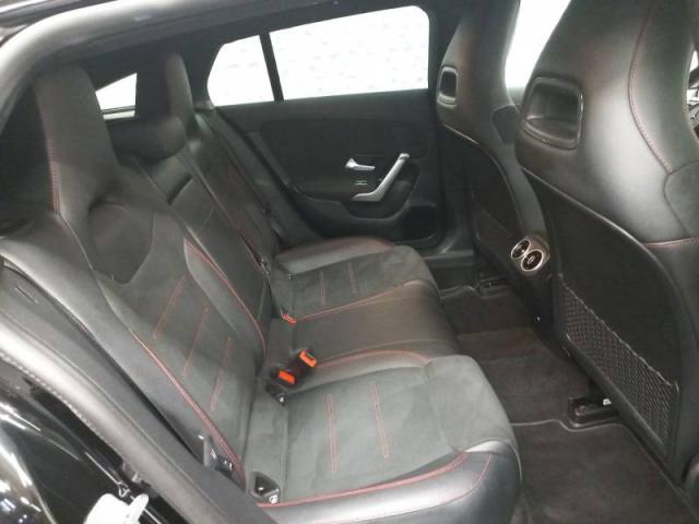 Mercedes Benz Cla Shooting Brake image 6