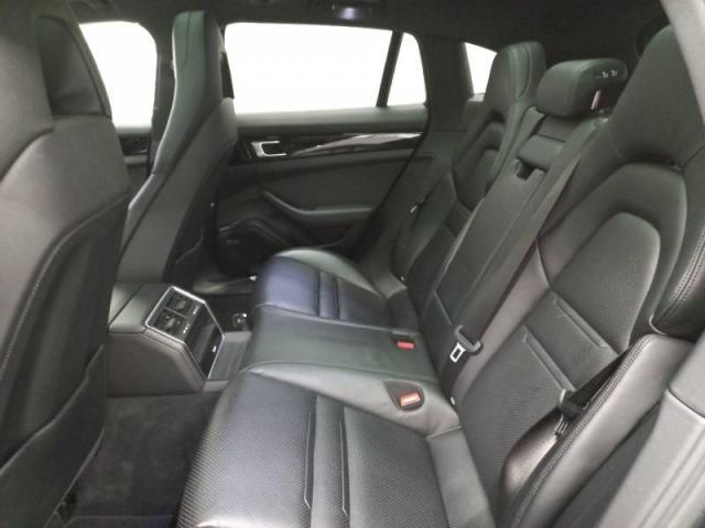 Porsche Panamera image 2