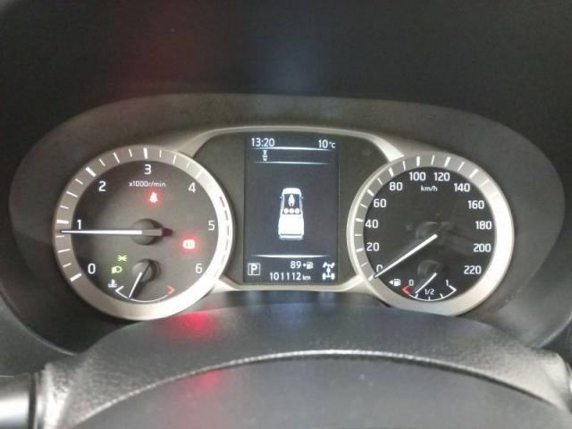 Nissan Navara image 2