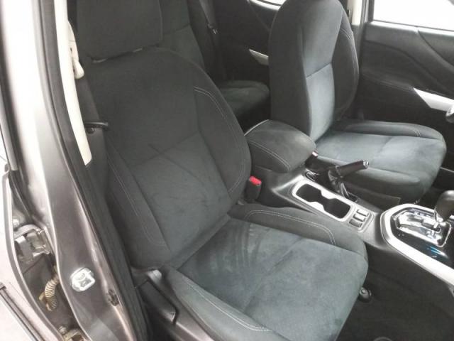 Nissan Navara image 6