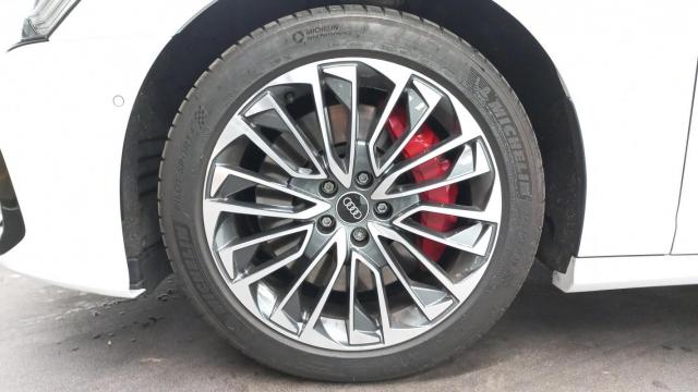 Audi A6 Avant image 3