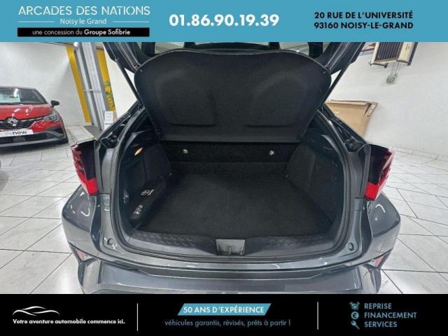 Toyota C-Hr image 6