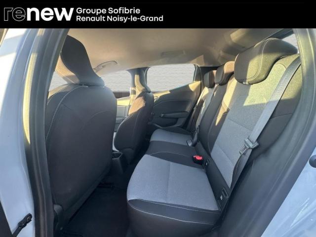 Renault Clio image 9