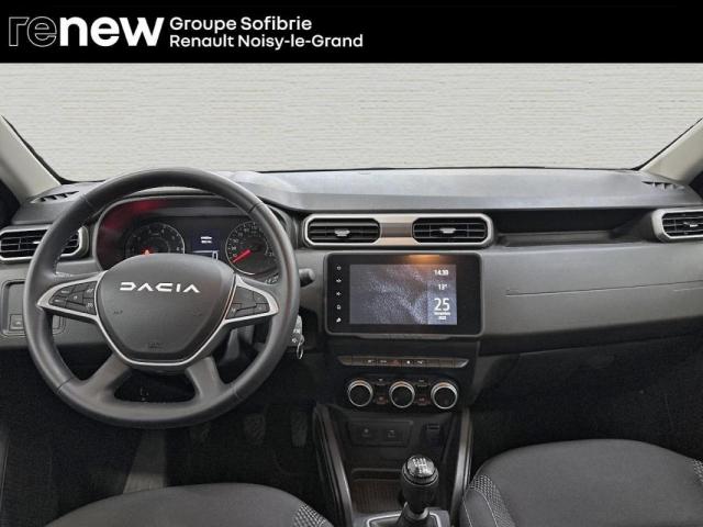 Dacia Duster image 1