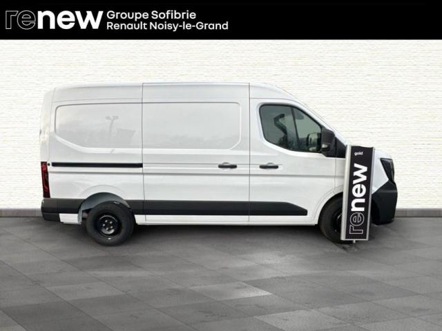 Nissan Interstar image 2