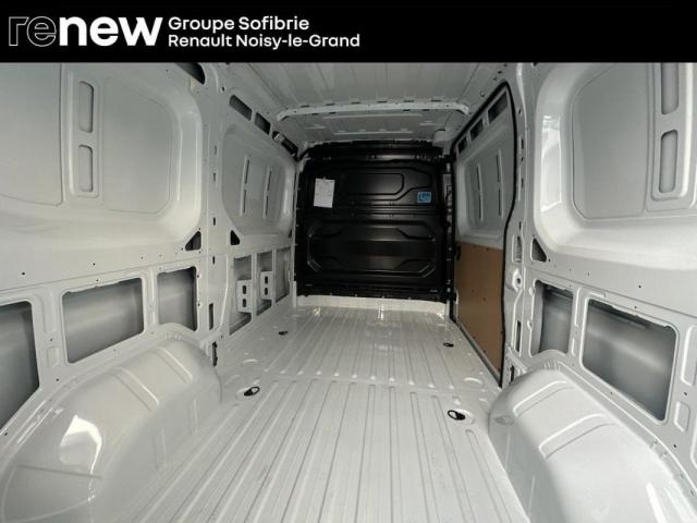 Nissan Interstar image 8