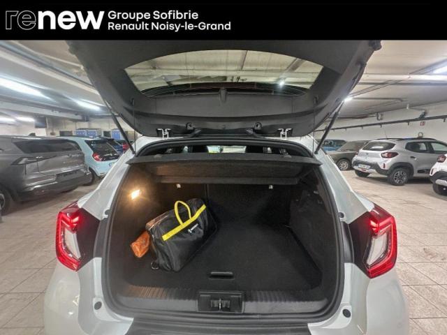 Renault Captur image 8