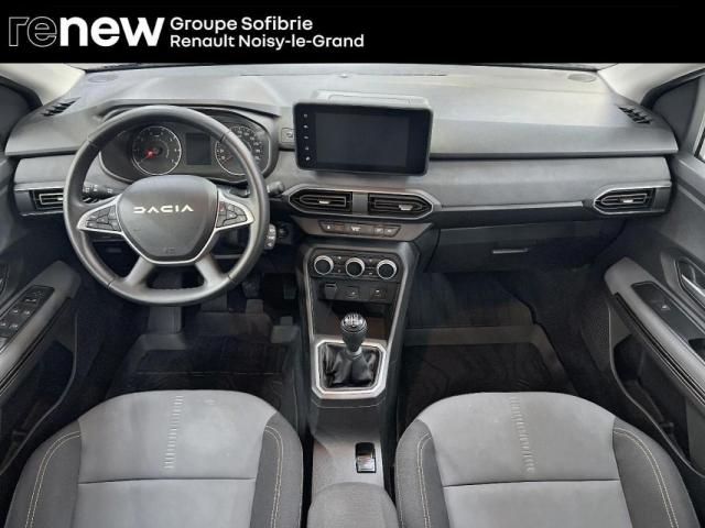 Dacia Sandero image 2