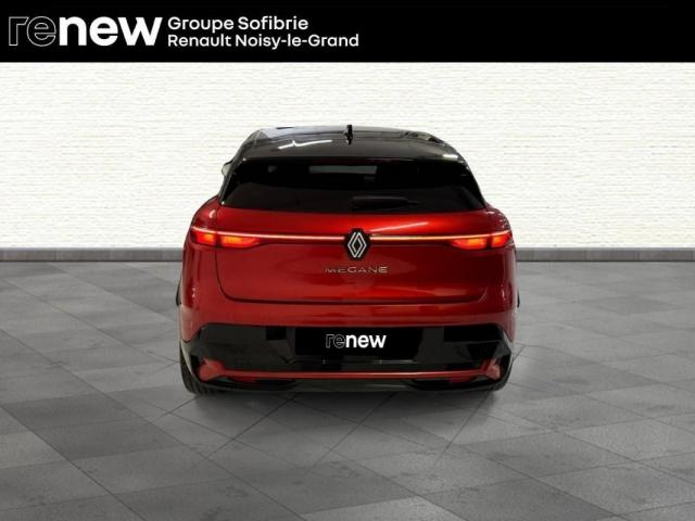 Renault Mégane E-Tech image 9