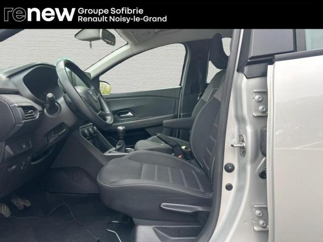 Dacia Sandero image 2