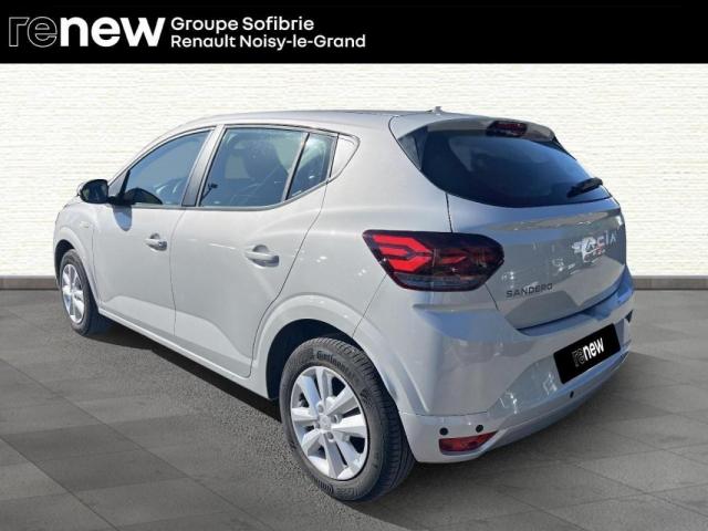 Dacia Sandero image 2