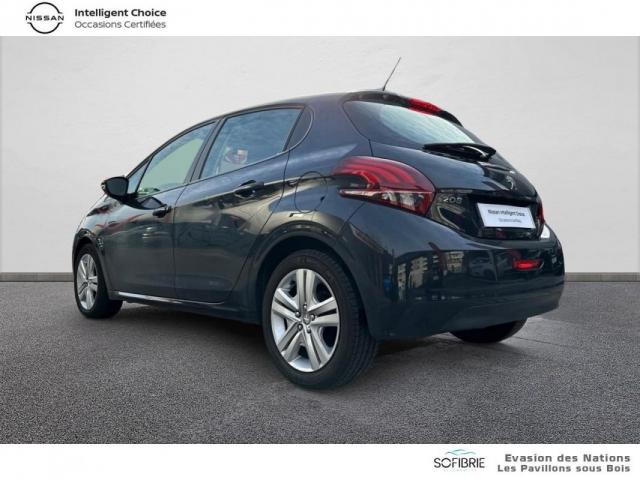 Peugeot 208 image 8