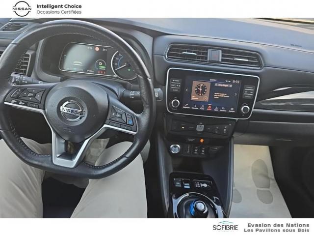 Nissan Leaf image 2