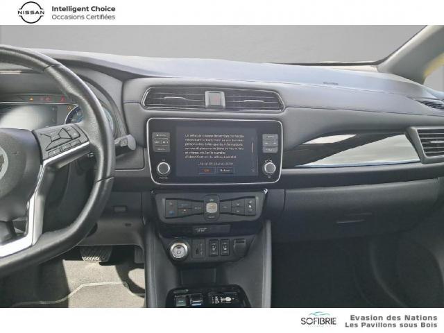 Nissan Leaf image 9