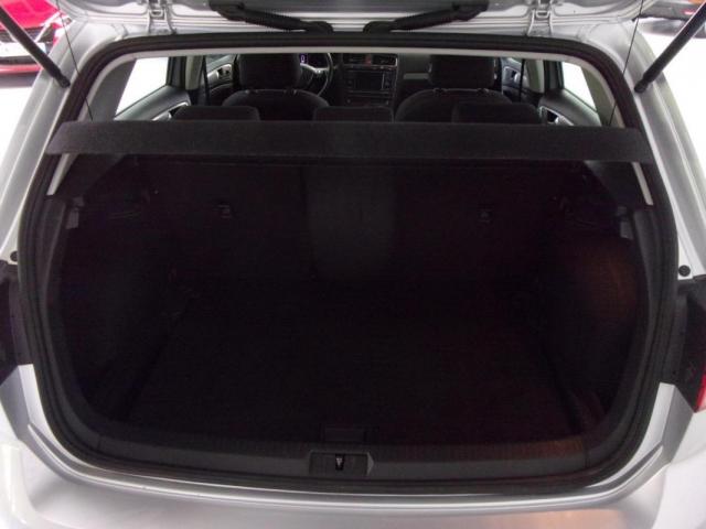 Volkswagen Golf image 1
