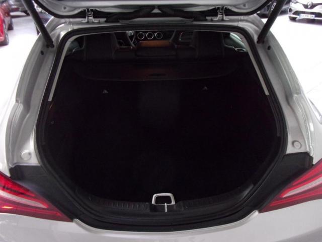 Mercedes Benz Cla Shooting Brake image 8