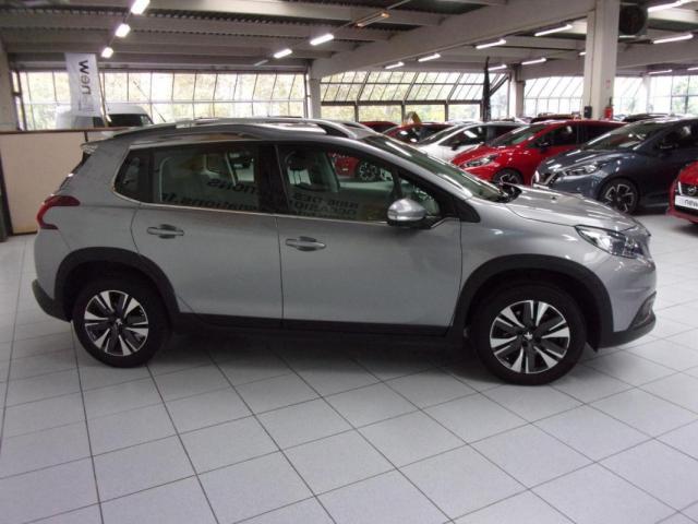 Peugeot 2008 image 6