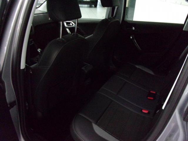 Peugeot 2008 image 7