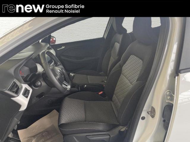 Renault Clio image 8