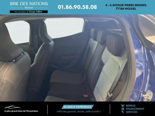 Renault Clio image 9