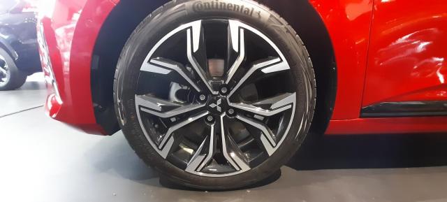 Mitsubishi Colt image 3