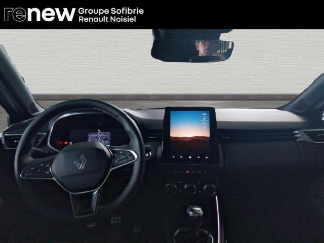 Renault Clio image 9